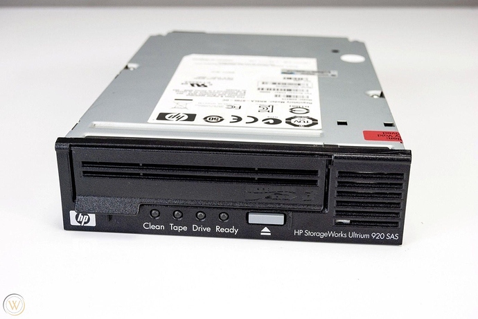 a29d57e4-hp-storageworks-ultrium-920-sas-lto3_1_e98bceb0b711dd5338f6374f5279a7a6